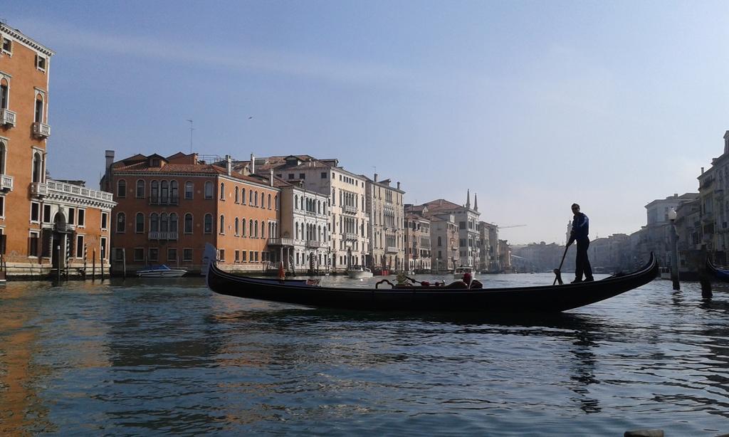 Ca' Delle Maschere Venedig Exteriör bild